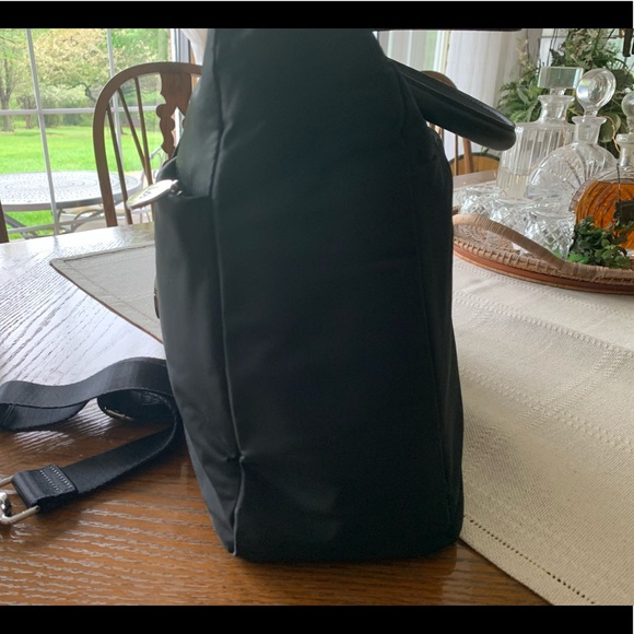 Lo&sons. BRookline crossbody /shoulder/carry on,computer iPad etc - Picture 3 of 16